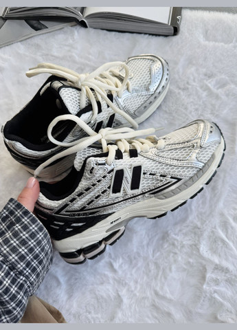 Белые кроссовки new balance white/silver/black No Brand 1906R