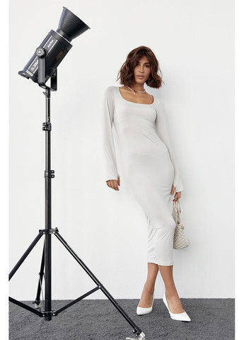 Молочна повсякденний, вечірня силуетна сукня міді з квадратною горловиною силуетна Byron однотонна