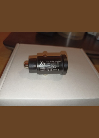 Автомобильное зарядное устройство для City Dual USBA Car Charger 30W Black Essager (288047624)