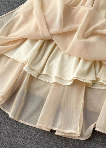 Бежева вечірня сукня жіноча ошатна з вишивкою No Brand