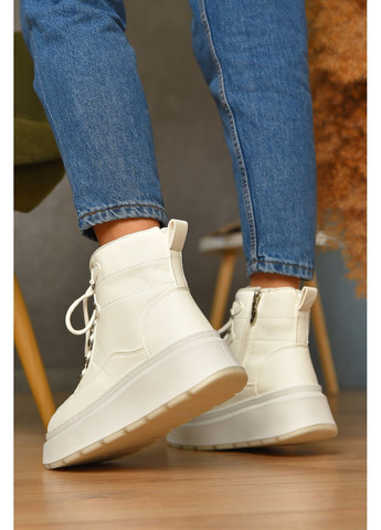 Зимние ботинки женские зимниее белого цвета дезерты Let's Shop без декора из искусственной кожи