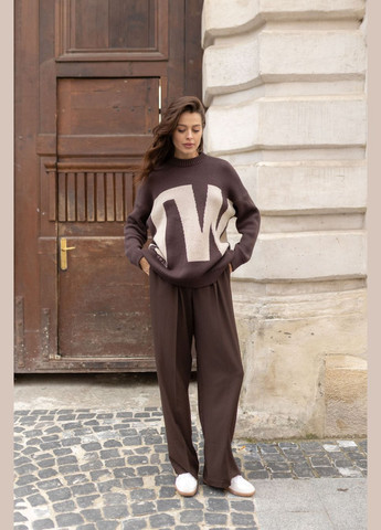 Коричневый демисезонный свитер с принтом джемпер Twice