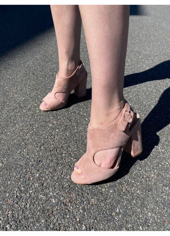 Босоніжки жіночі з еко-замші, бежевого кольору 40 р. Bashili (360714431)