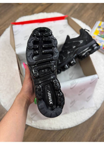 Чорні Осінні кросівки чоловічі nike air vapormax plus black найк аір вапормакс No Brand