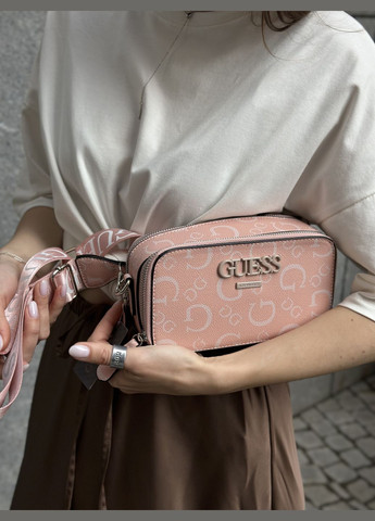 Жіноча сумка Guess крос-боді прямокутна рожева No Brand (295903389)