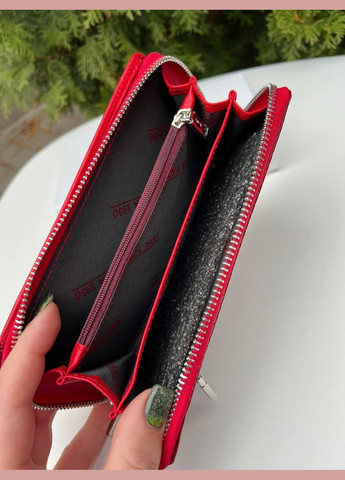 Кошелек женский Турция натуральная кожа лак снаружи внутри гладкая на магнитах красный Karya (341323045)