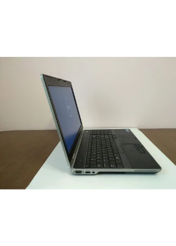 Ноутбук Б-класс Latitude E6530 / 15.6" (1366x768) TN / intel Core i5-3210M (2 (4) ядра по 2.5 - 3.1 GHz) / 4 GB DDR3 / 120 GB Dell (398147101)