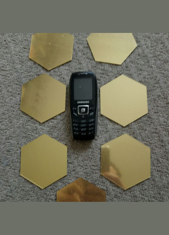 Дзеркальні наклейки шестикутні пластикові Золоті 6,8 х 7,8 х 4 см 6 шт набір Б239 No Brand (302242262)