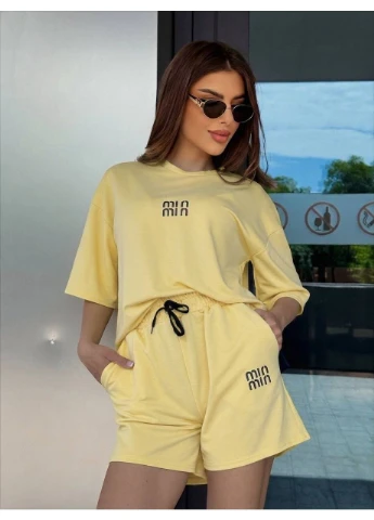 Костюм жіночий шорти+футболка Fashion (393593690)