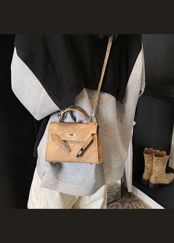 Жіноча сумка 8594 крос-боді на ремінці No Brand (344446871)