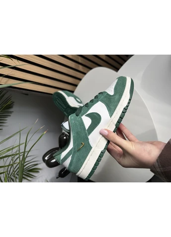 Зелені кросівки чоловічі і жіночі nike sb dunk low metallic green | найк сб данк низькі зелені демісезон No Brand