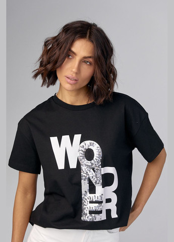 Черная летняя женская футболка с принтом и пайетками Lurex