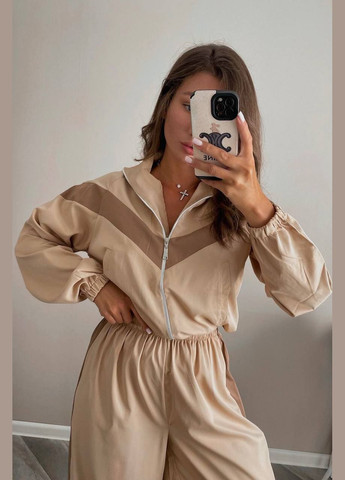 Костюм жіночий бежевого кольору Let's Shop (303320464)