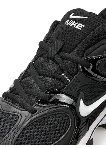 Чорно-білі кросівки чоловічі демісезон Nike V5 RNR Black White