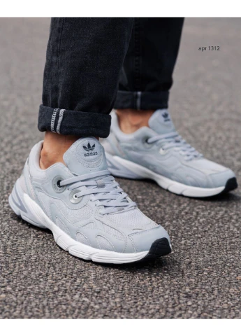 Сірі Осінні кросівки grey adidas Astire