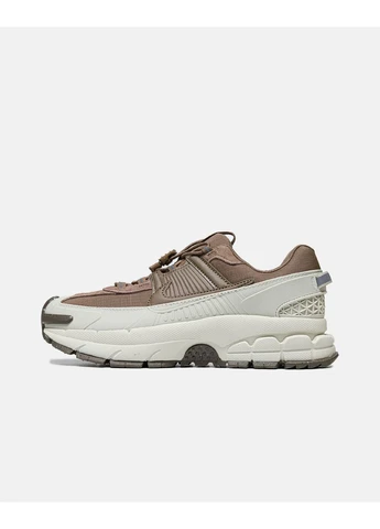 Коричневі літні кросівки nike air zoom vomero roam light bone mibrown найк аір зум коричневі No Brand
