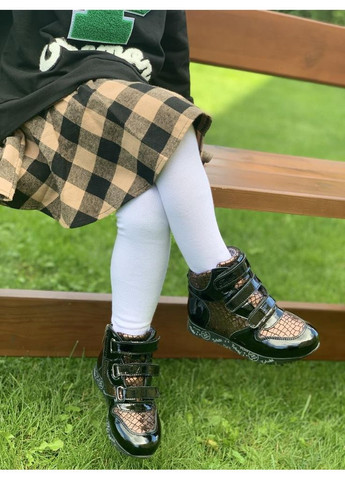 Черные ботинки осенние 1210 для девочек чёрные, лак. размер 26 Topitop