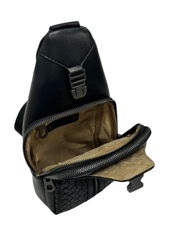 Чоловіча сумка з натуральної шкіри 22668-62 чорна 32 х 16 х 6 No Brand (371682659)