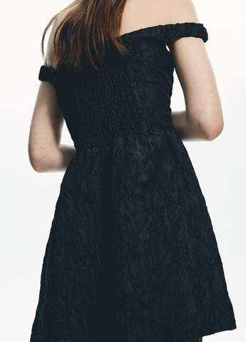 Чорна святковий сукня H&M однотонна