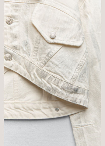 Белая демисезонная джинсовая куртка Zara