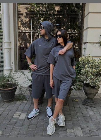 Чоловічий костюм двійка футболка з капюшоном та шорти-бермуди MonCher (336346382)