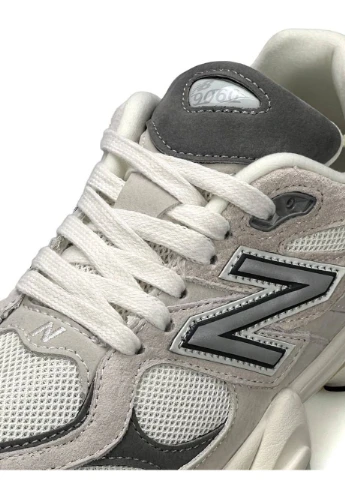 Кросівки жіночі New Balance 9060 Light Grey світло-сірі демісезони (379689539)