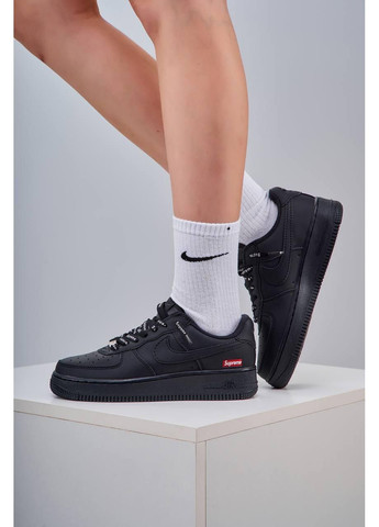 Черные демисезонные кроссовки мужские nike air force 1 supreme black найк аир форс 1 премиум No Brand