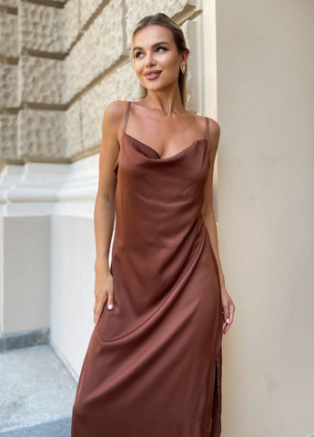 Коричнева вечірня сукня максі на тонких бретельках з боковим розрізом Allthings