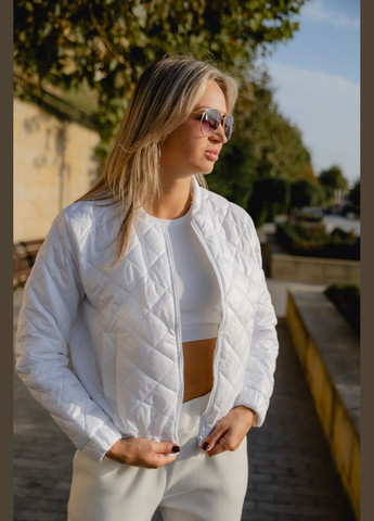 Белая женская куртка цвет белый р.42/44 408669 New Trend