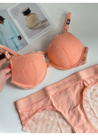 Персиковый бюстгальтер с пуш-ап favorite t-shirt bra персиковый 34b(75b) Victoria's Secret