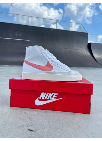 Білі Осінні кросівки чоловічі nike blazer white «coral logo» найк блейзер No Brand