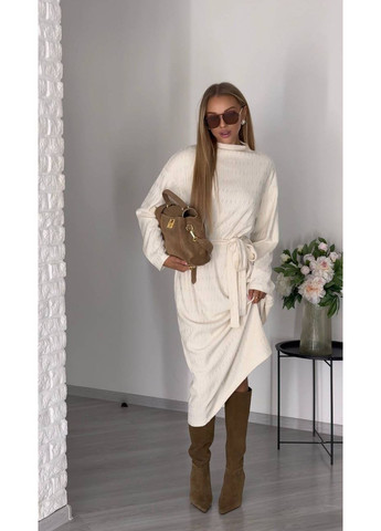 Молочна ідеальна сукня для холодних днів Luna