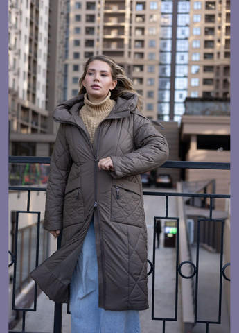 Оливковое зимнее Женское зимнее длинное пальто больших размеров 502852 Delfy