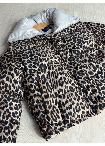 Коричнева демісезонна куртка жіноча joy one 8318 пуффер комір стійка коротка леопардовий принт коричнева No Brand