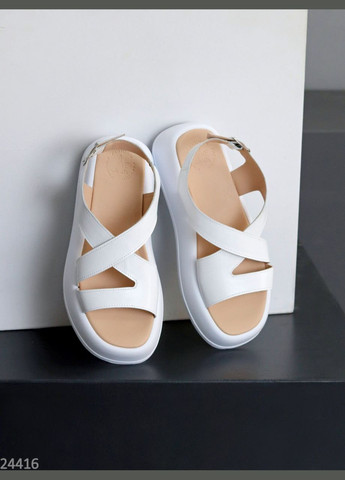 Белые босоножки No Brand