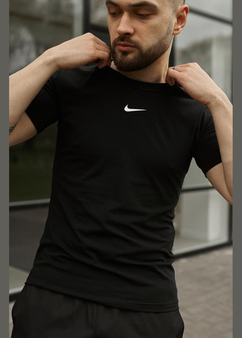 Чорна базова футболка з лого⚡️ Luna