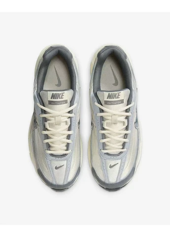 Бежеві кросівки initiator Nike