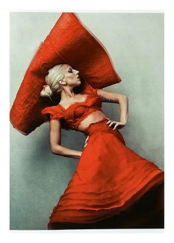 Annie Leibovitz. Art Edition No. 1–275 ‘David Byrne’ Taschen (392245629)
