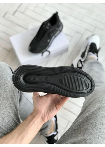 Черные демисезонные кроссовки мужские nike air max 720 black 1 найк аир макс 720 No Brand