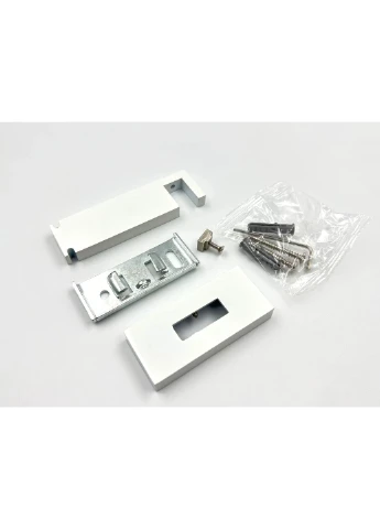 Комплект карниза SQUARE одинарный 9/300 см белый с черными крючками. Quadrum (362299831)