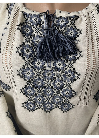 Серая стильная женская вышиванка на сером льне ручной работы ж-2965. 2xl (371907633)