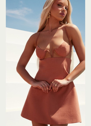 Коричнева сукня PrettyLittleThing