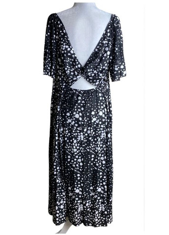 Черно-белое коктейльное платье Asos с абстрактным узором