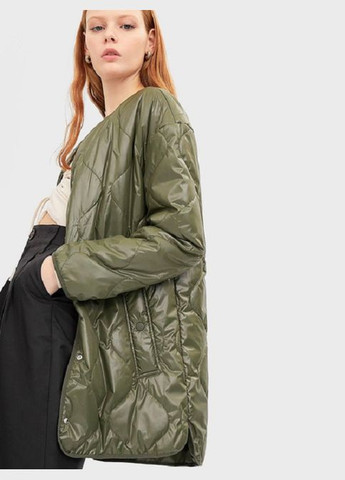 Зеленая демисезонная куртка Stradivarius