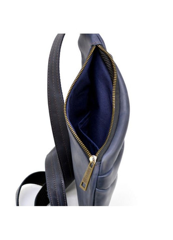 Чоловіча сумка-слінг з телячої шкіри з додатковими кишенями темно-синя TARWA (302315119)