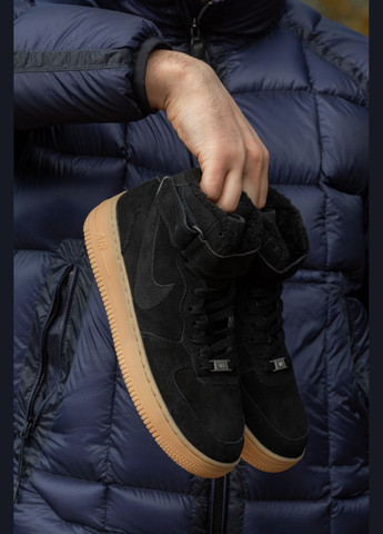 Черные зимние кроссовки зимние мужские и женские nike air force 1 winter black brown fur | найк аир форс 1 высокие черные коричневые с мехом No Brand