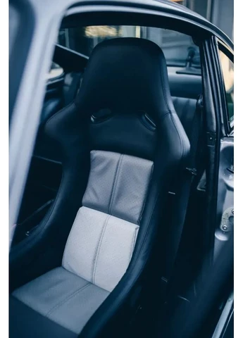 Очиститель для кожи (Интенсивный) Q²M LeatherCleaner Strong 500 мл Gyeon (395943943)