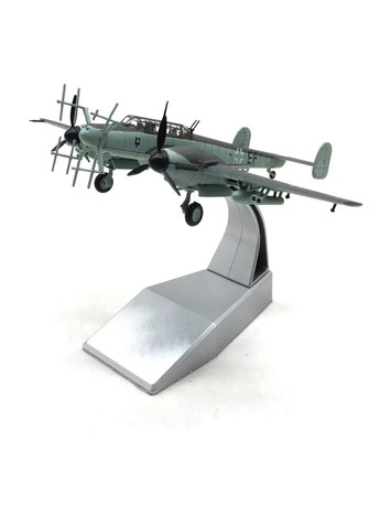 Коллекционная модель самолета Messerschmitt BF-110 металл масштаб 1:100 No Brand (365039406)