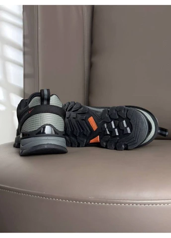 Оливкові кросівки olive black (розмір ) No Brand Rivah