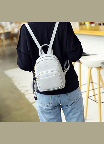 Женский мини рюкзачок с меховым брелком маленький рюкзак эко кожа No Brand (334730754)